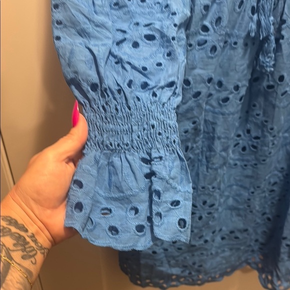 🆕Blue Eyelet Women's Dress. L NWT!!💥💥 - Picture 2 of 8
